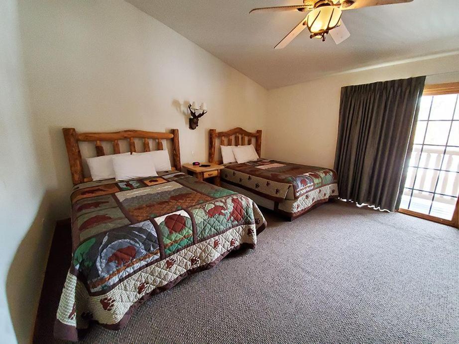 Grand Bear Resort At Starved Rock Utica Extérieur photo